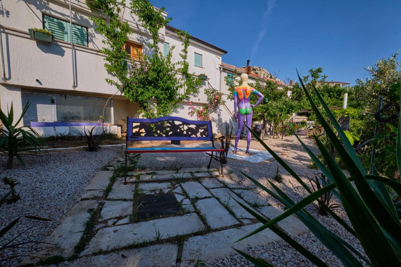 Apartman Art House